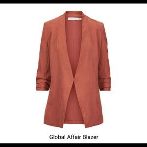 Blazer with 3/4 ruched sleeve